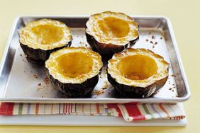 Baked acord squash with brown sugar