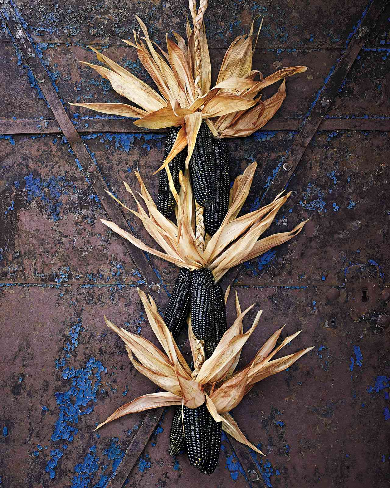 black corn husk garlands