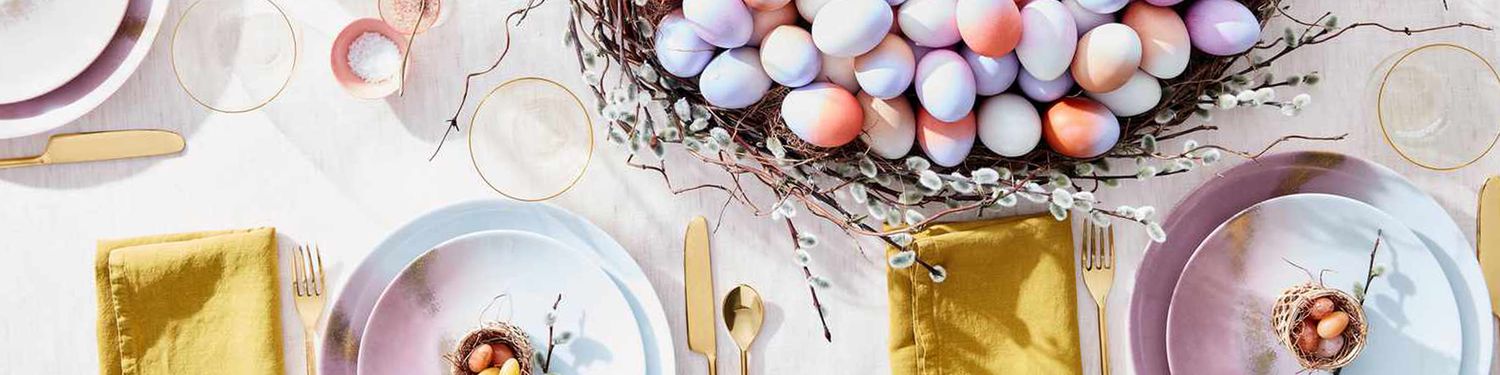 Easter banner - holiday table
