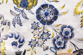 embroidery-detail-049-d111671.jpg