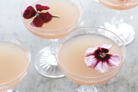 lillet-rose-cocktails-mld108276.jpg