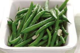 steamed green beans white dishsteamed green beans