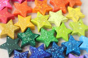 star-shaped glitter crayons